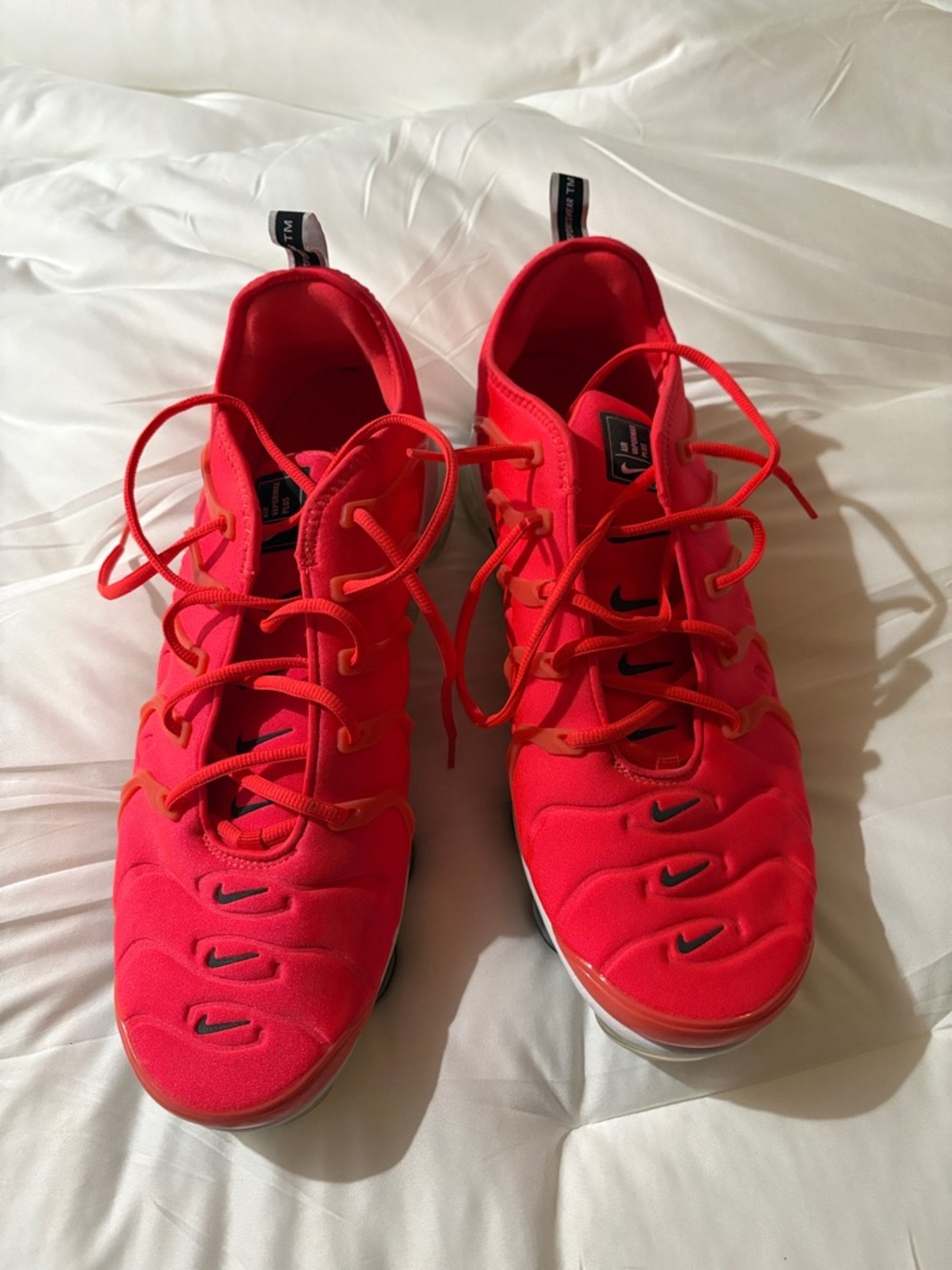 Nike Men’s Bright Red Athletic Sneakers